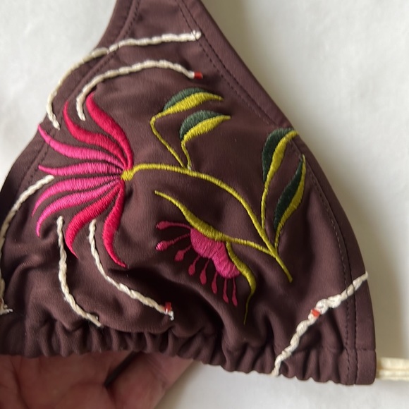 VIX Swimwear Brazilian String Bikini (Top M, Bottom L) - Picture 3 of 9